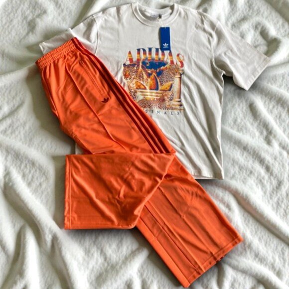 NWT ADIDAS ORIGINAL WOMENS MATCHING TSHIRT & TRACKPANTS OUTFIT SIZE M MEDIUM SET - Picture 2 of 5
